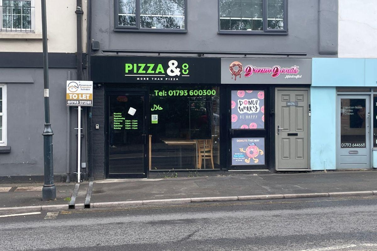 Popular pizza restaurant closed down in town centre