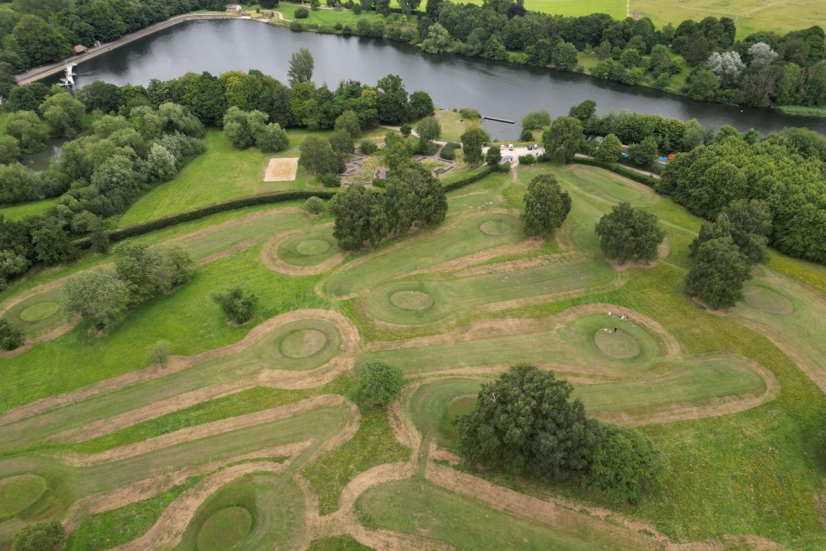 Why hundreds of bears will be hidden at beauty spot