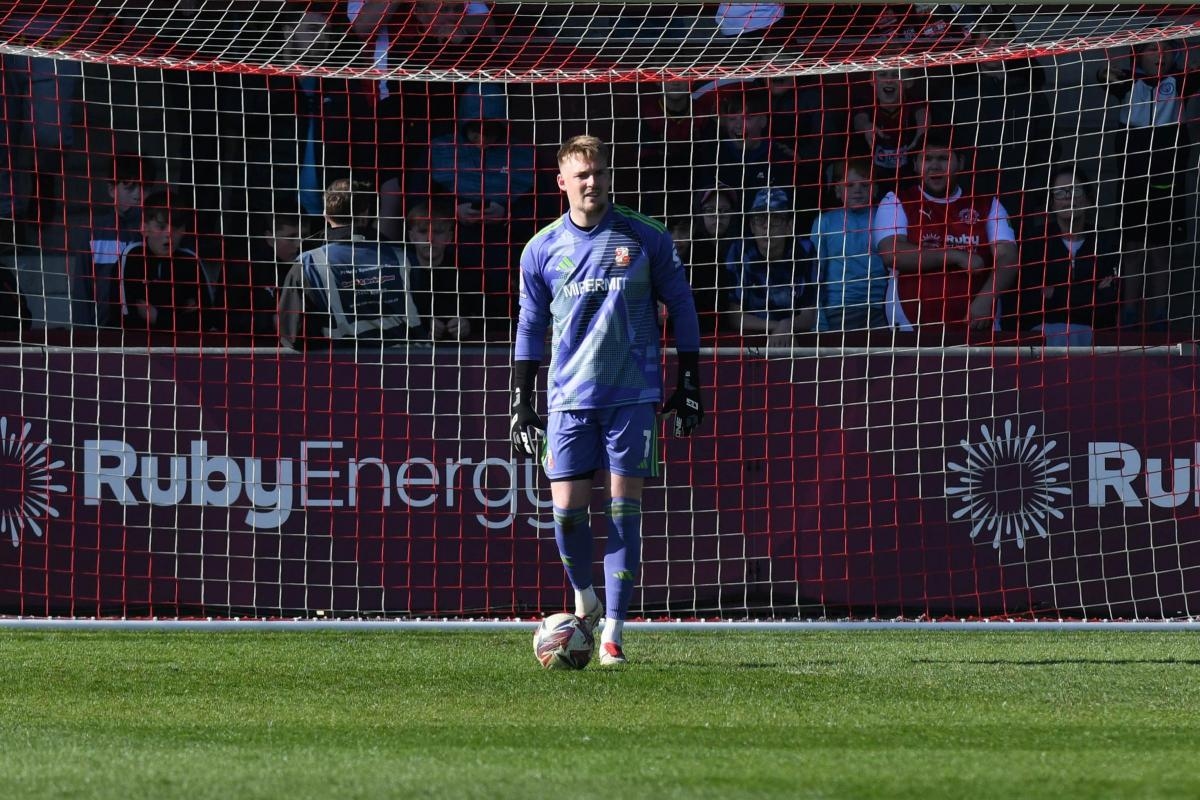 Bycroft secures League One move following Swindon exit