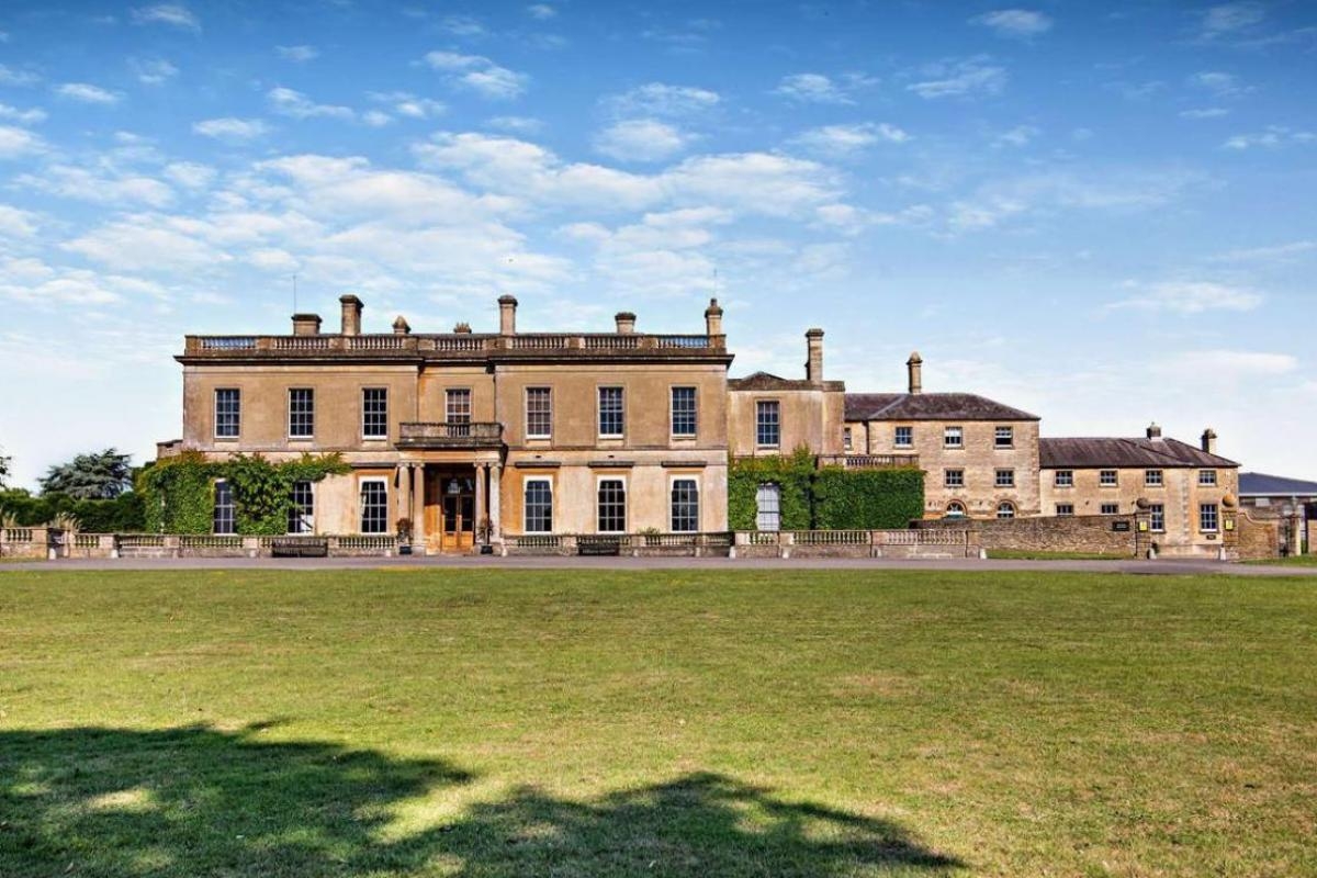 'Luxurious' restaurant on the edge of Cotswolds praised for its 'fantastic food'