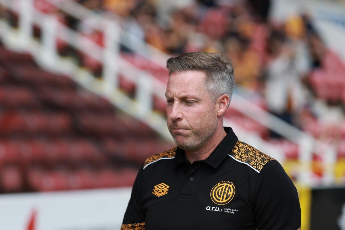 Harris claims 'game's gone' as he feels ref cost Cambridge against Town