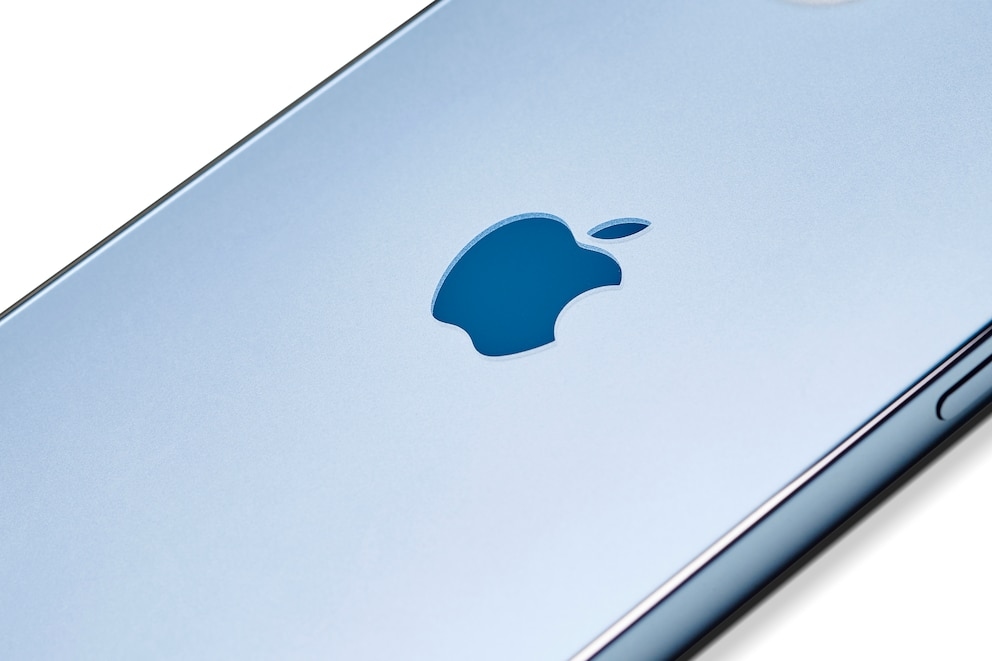 Apple Logo Changes on iPhone 17 Pro: What It Means