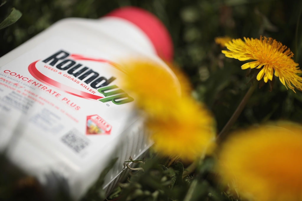 Tennessee lawmakers postpone pesticide bill until 2026