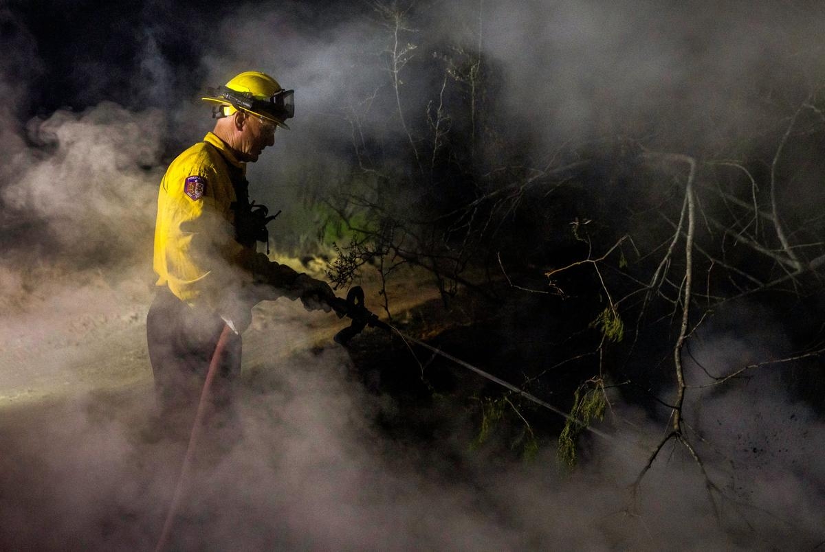 Texas will share equipment database with local fire departments to help beat wildfires