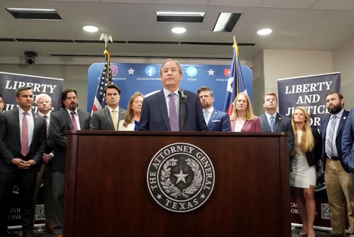 Top Paxton deputy accused of witness tampering during impeachment trial