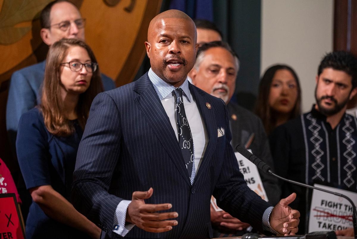 Texas Democrats are fundraising to potentially leave the state to block GOP-backed redistricting