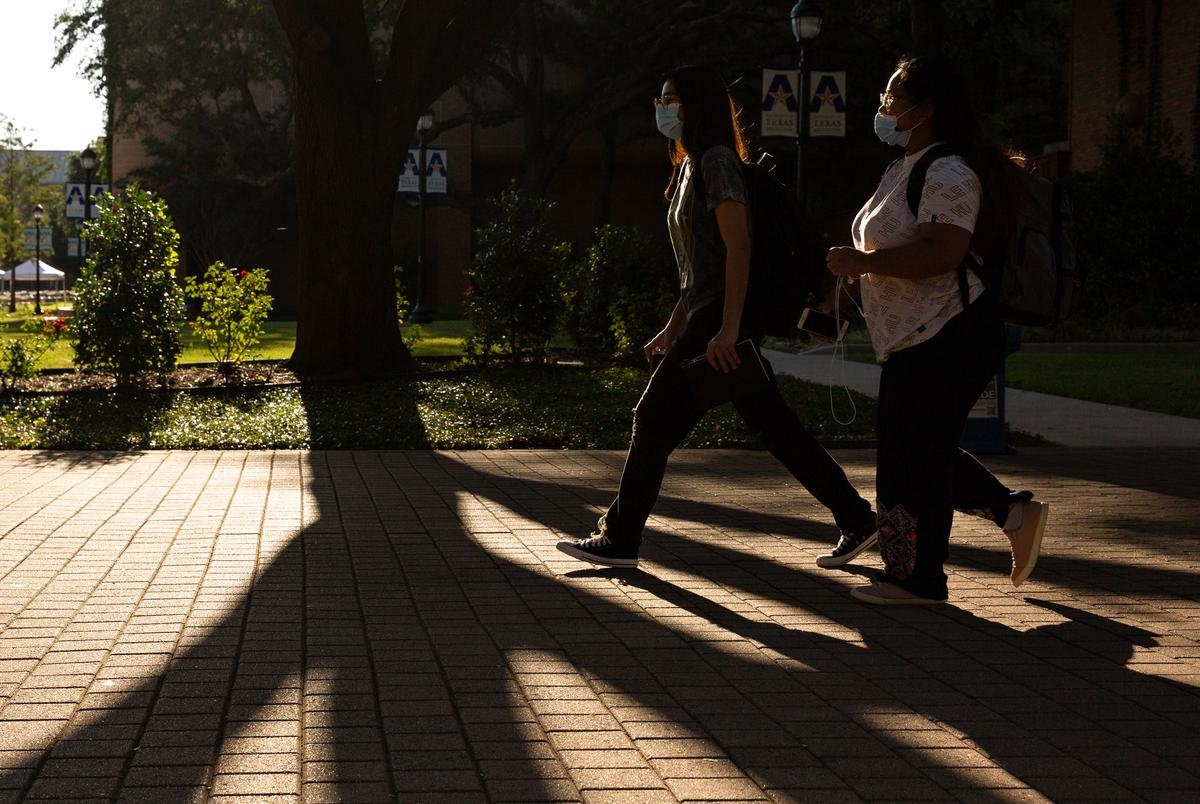 Court orders immigration officials to restore legal status of three people who came to Texas on student visas