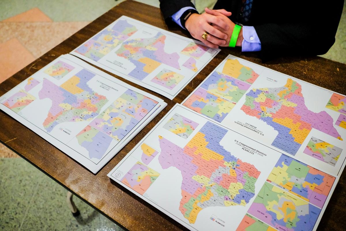 Trump aides want Texas to redraw its congressional maps to boost the GOP. What would that mean?