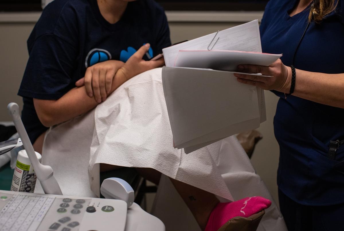 Amid support from doctors group, bill to clarify Texas' abortion ban does little to save lives, critics say