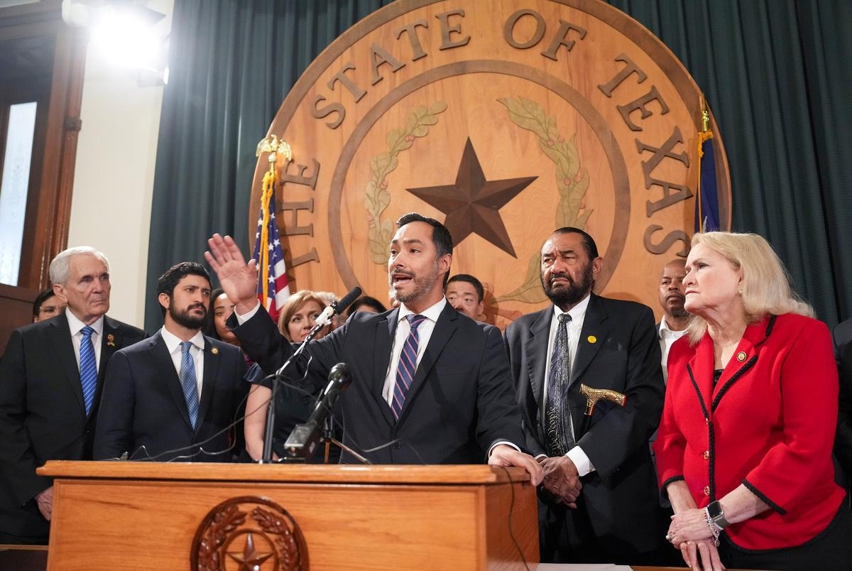 Casar, Doggett would run for same Austin congressional seat under GOP map, setting up clash of generations