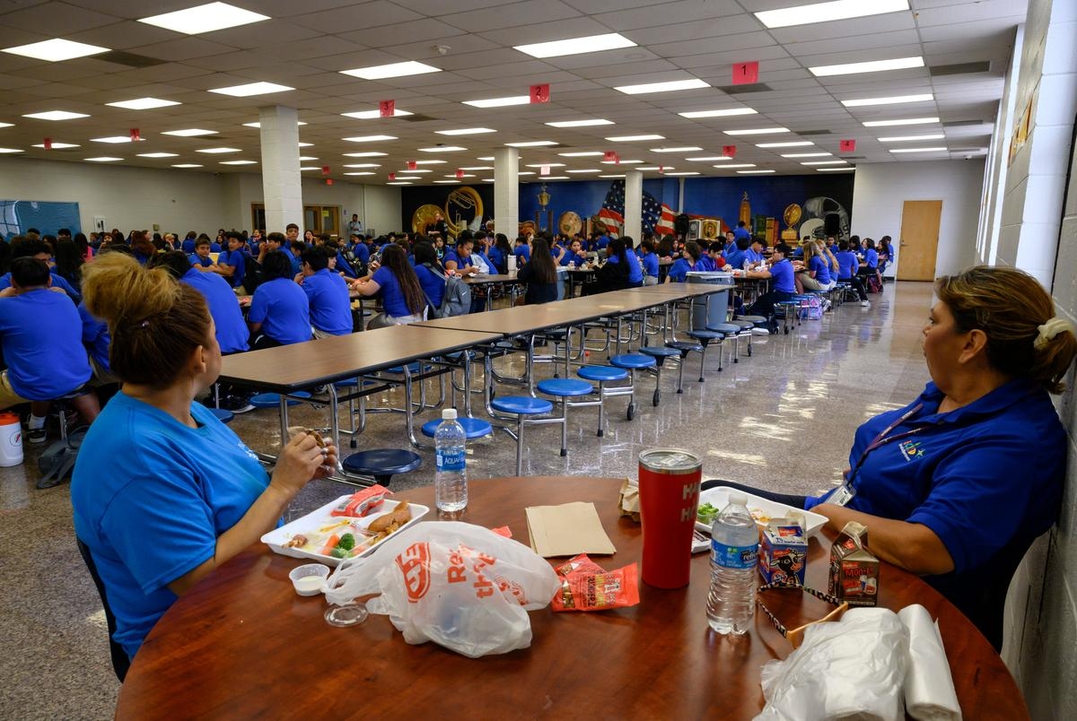 Texas will begin a summer lunch program in 2027, but only if feds don't raise costs