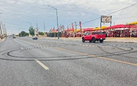 Constables arrest El Paso driver 'doing doughnuts' on Alameda with young child passenger