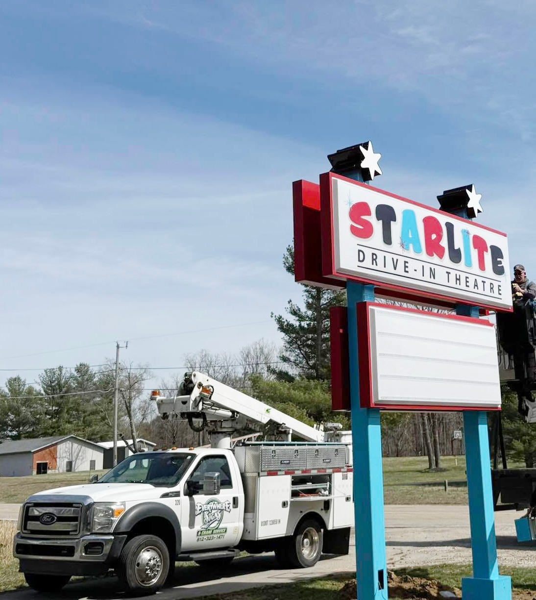 What 'Retro Movies' are playing at Bloomington's Starlite Drive-In in 2025?