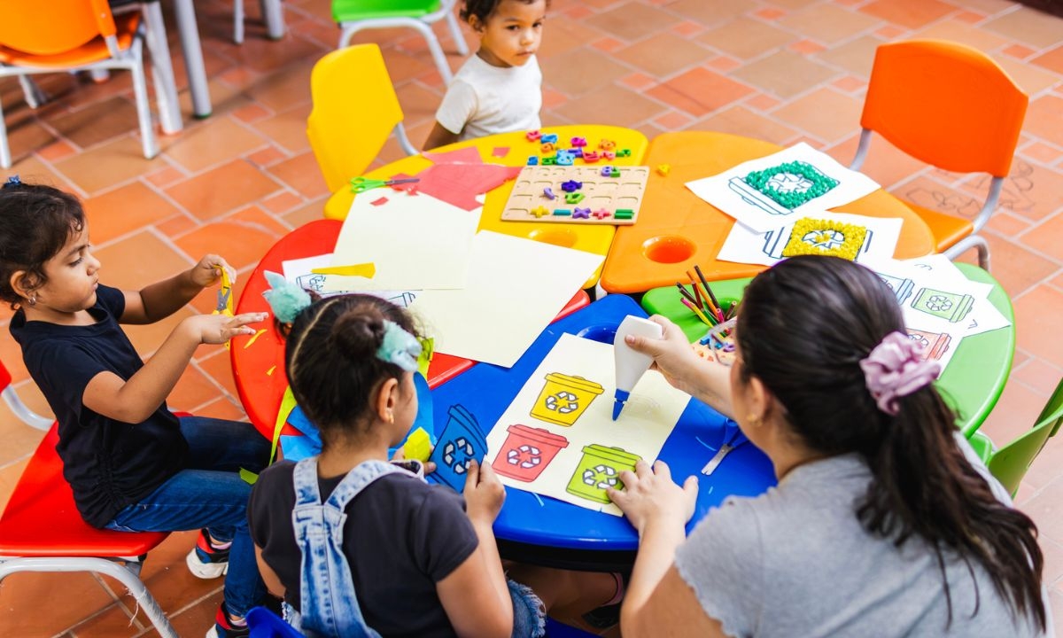 Early Educators And Child Care Providers Seek Legal Advice on Immigration