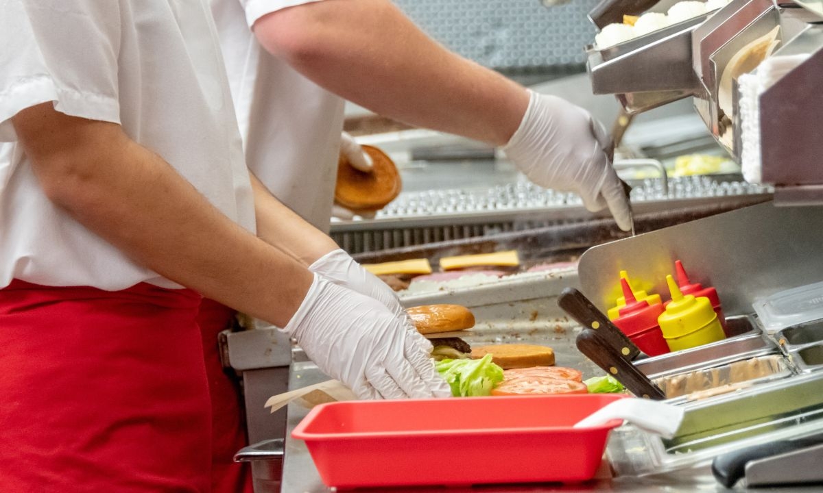 Nevada Teachers, Students Push to Restrict Late Work Hours for Teens on School Nights