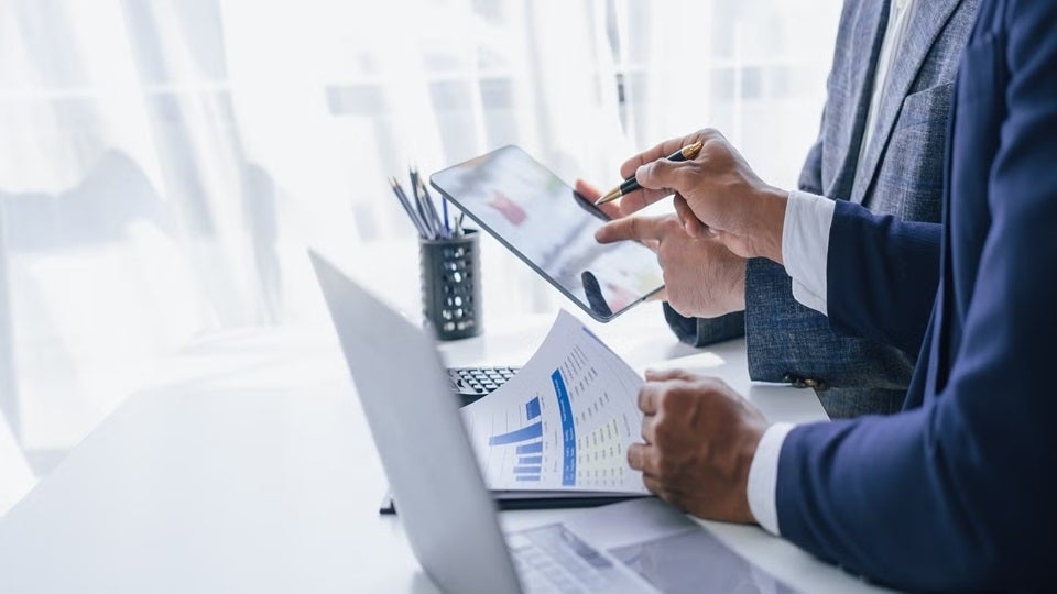 ICAEW calls for alignment with ISSB in ESRS
