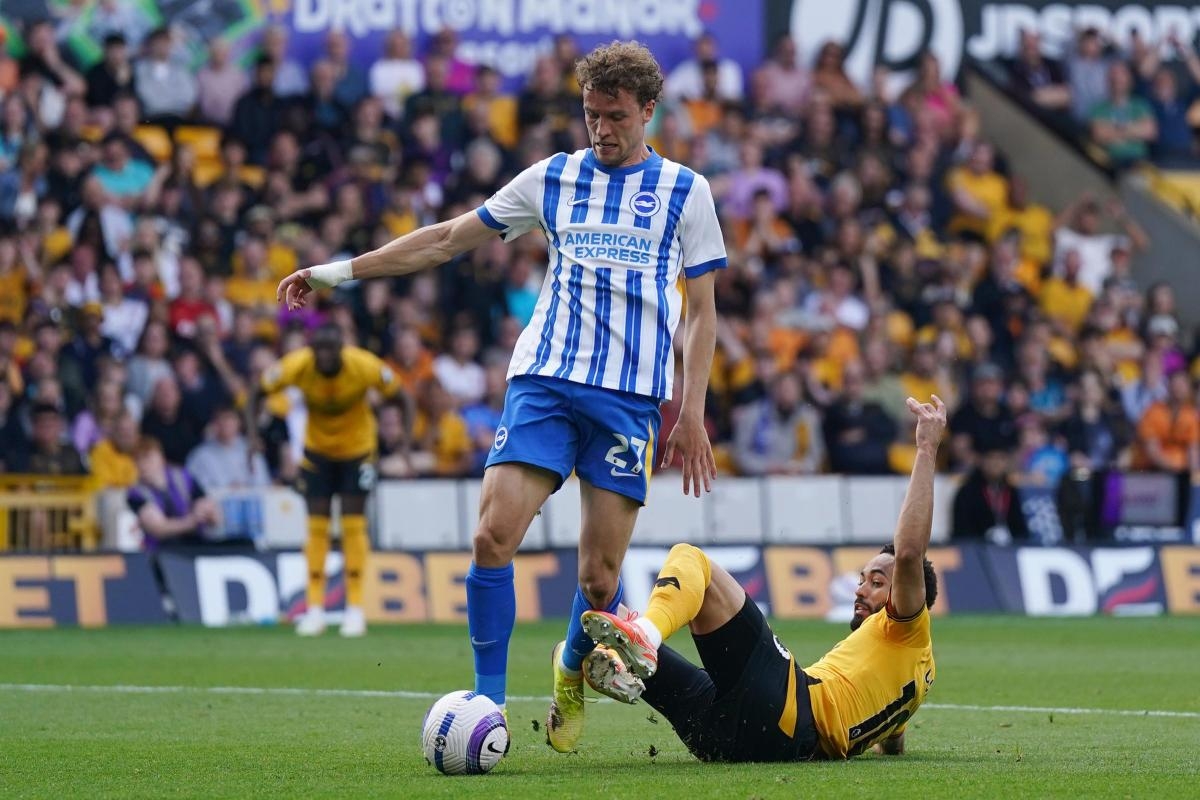 Albion should have played against ten men says pundit after Wolves clash