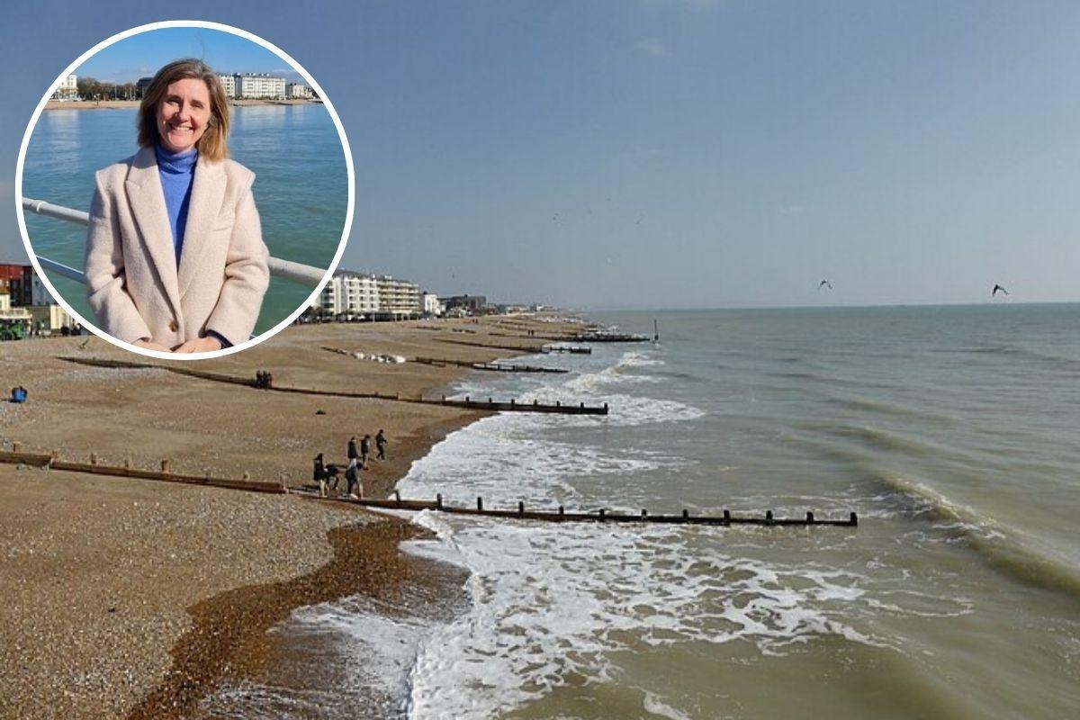 'Deep concern' over water pollution at bathing site