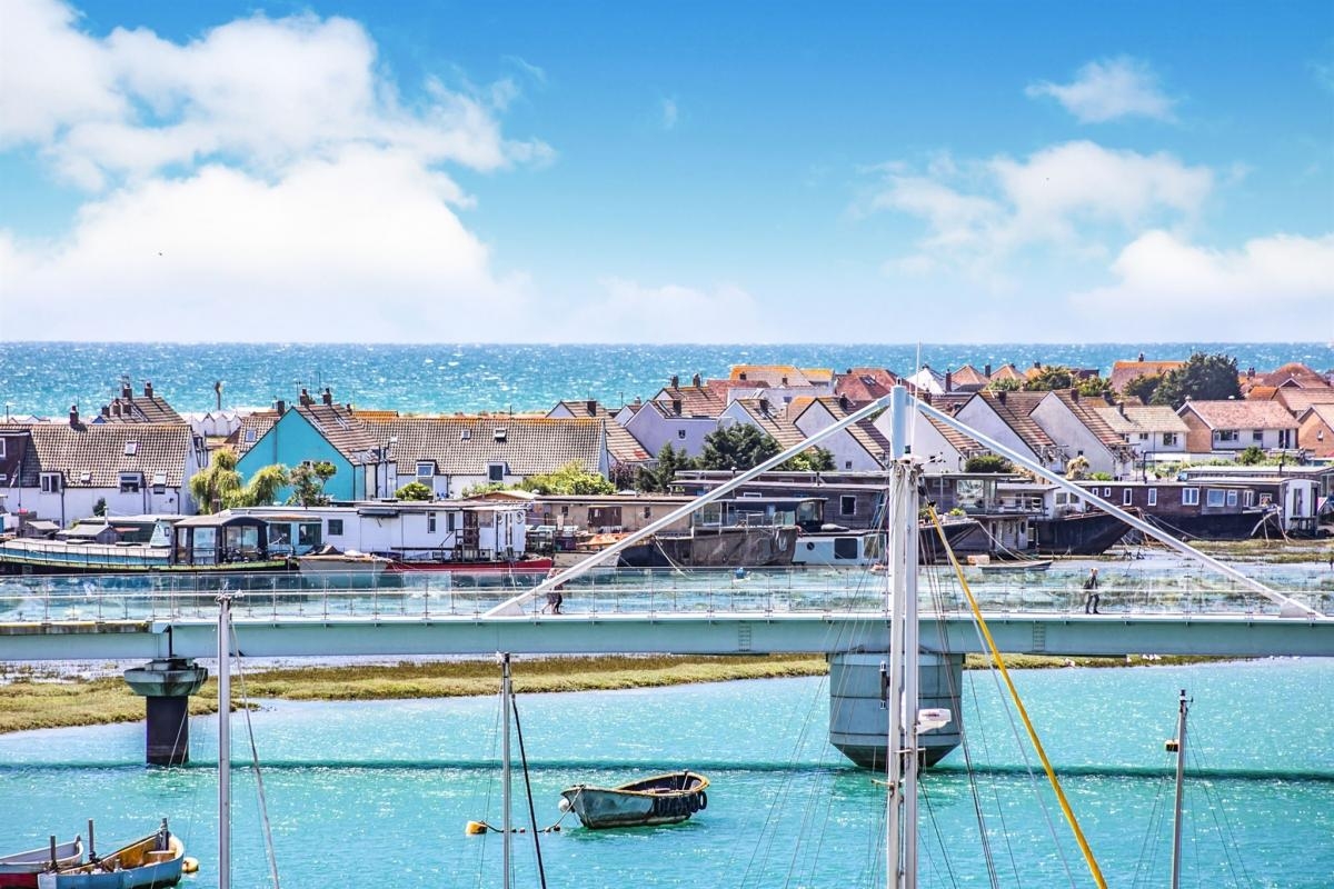 Two Sussex local authorities in UK's five most expensive for renters