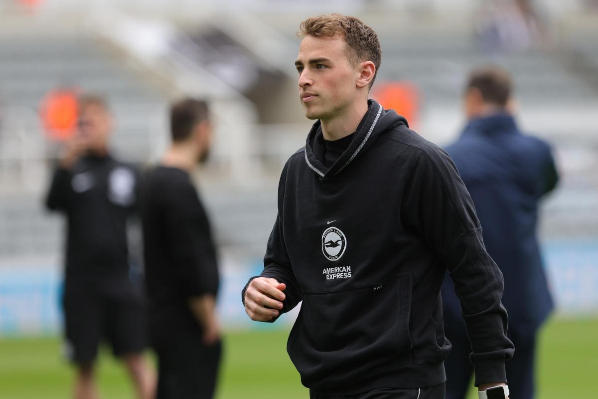 Goalkeeper signs new deal as Albion face a summer of decisions