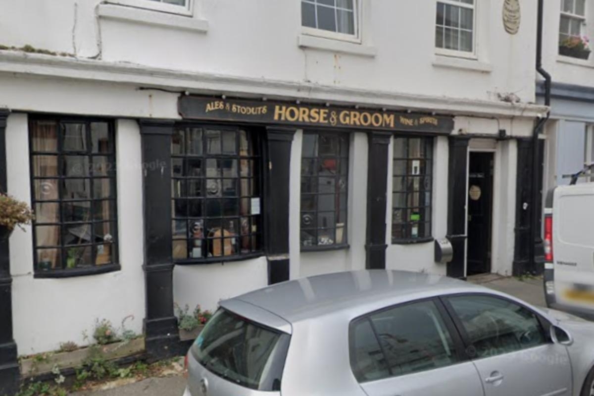 'Eclectic' Sussex pub with 'excellent' ales among UK's best to visit in winter