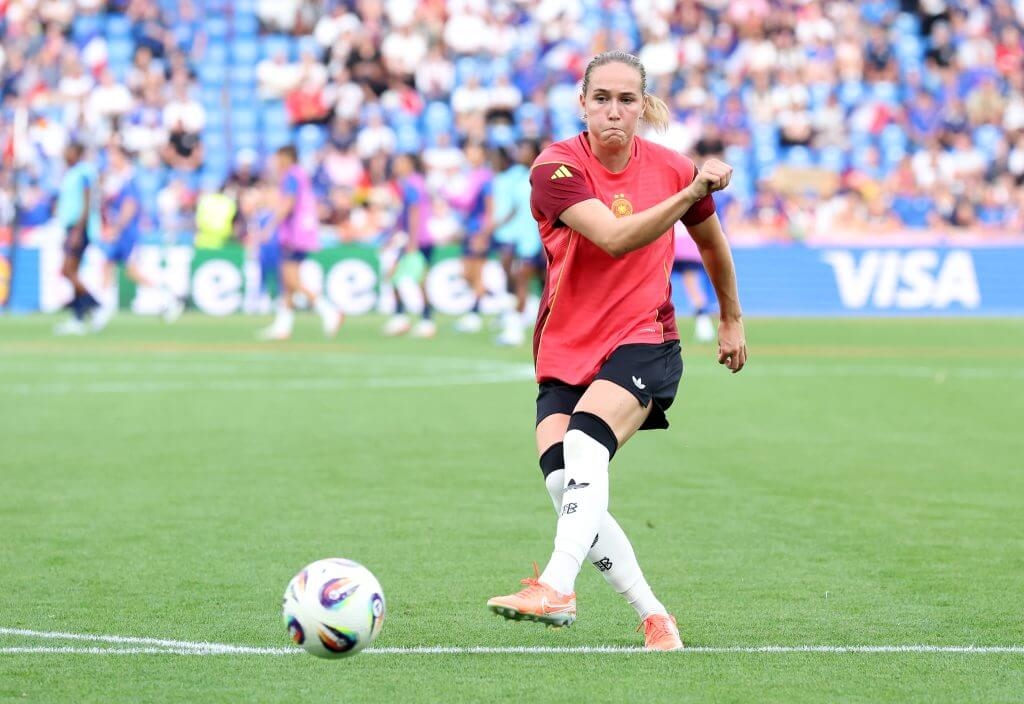 Sydney Lohmann wants to be known for more in England than just the viral Jill Scott rant
