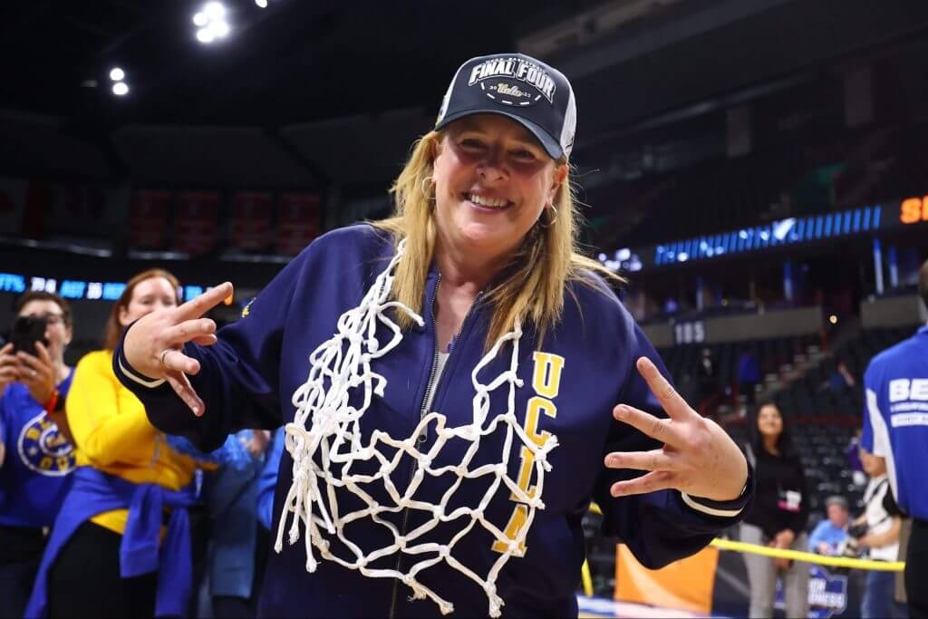 Amid athletic lore in Pauley Pavilion, UCLA women's basketball finally has a legacy to add