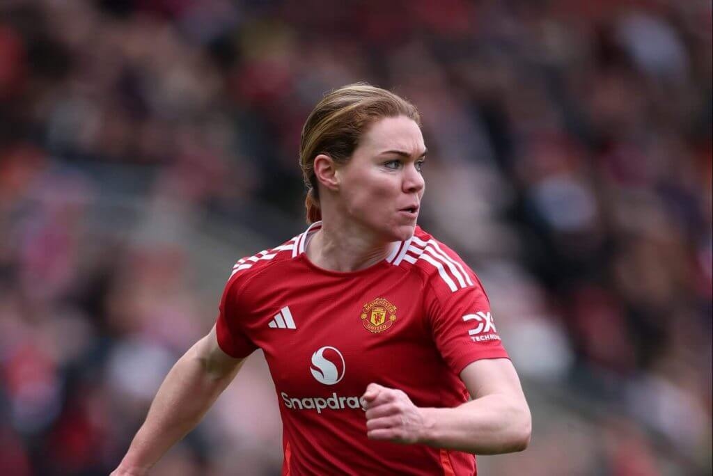 Newcastle sign former Manchester United defender Aoife Mannion
