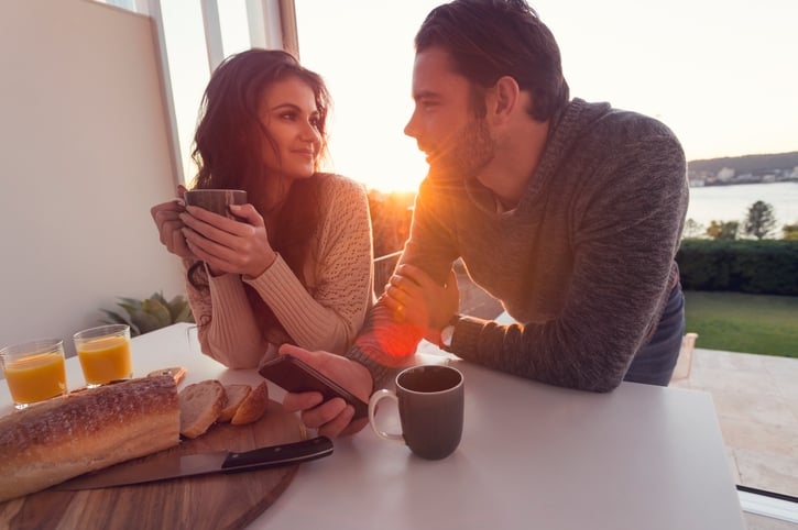13 Strategies To Stand Your Ground In A Controlling Relationship