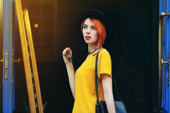 15 Gaslighting Red Flags You Should Never Shrug Off