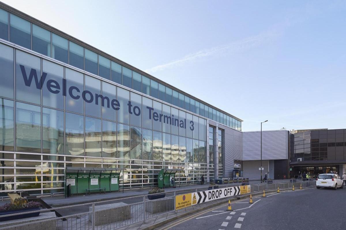 Cabbie's £170 Airport drop-off charge branded ‘harsh' by Mayor of Greater Manchester