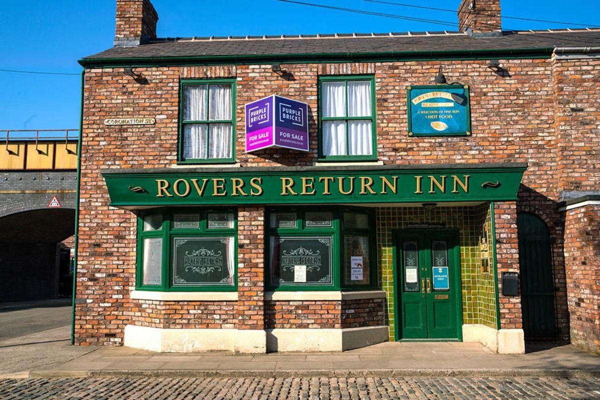 Legendary Coronation Street duo reunite after 11 years and fans can't believe it
