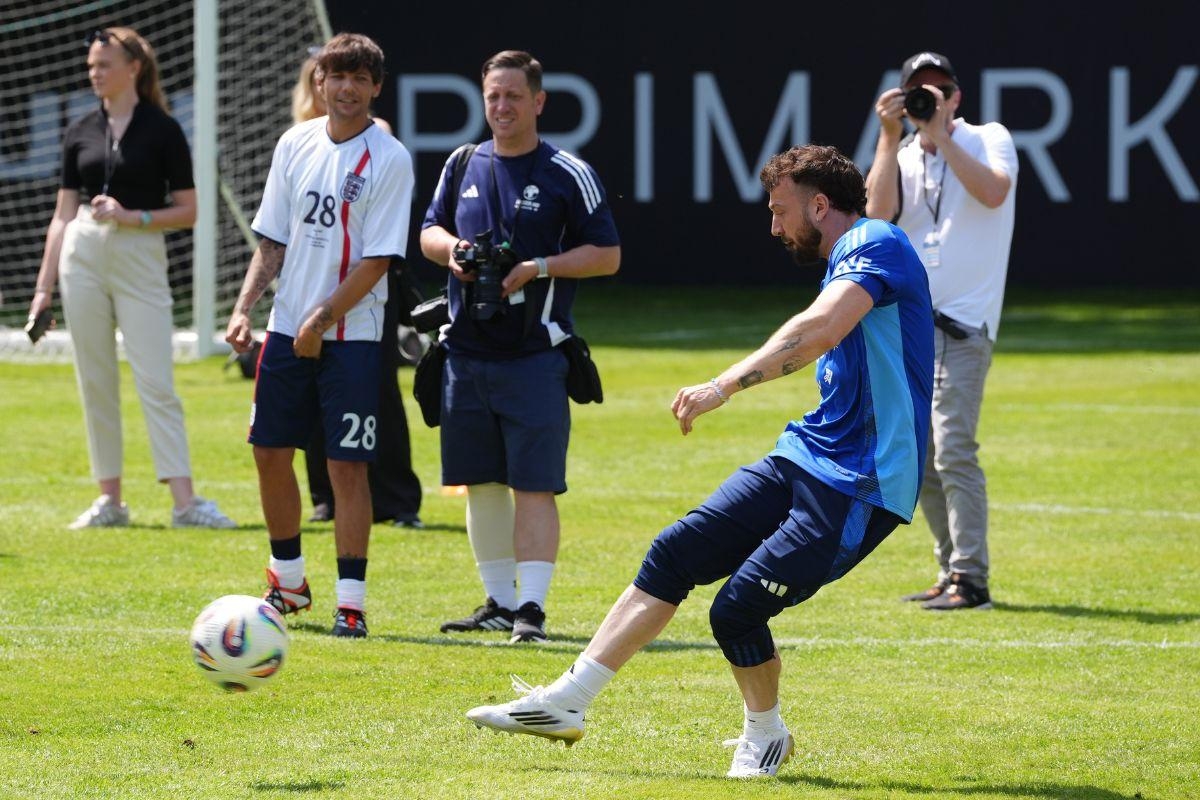 Why has Sam Thompson pulled out of Soccer Aid? New role in Unicef match revealed