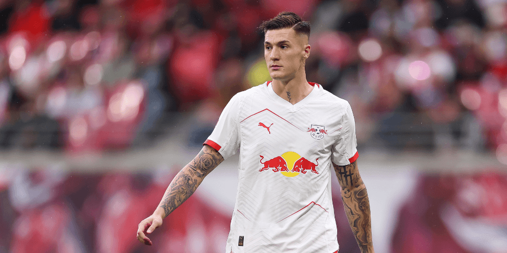 Arsenal in talks over €80m Benjamin Sesko signing