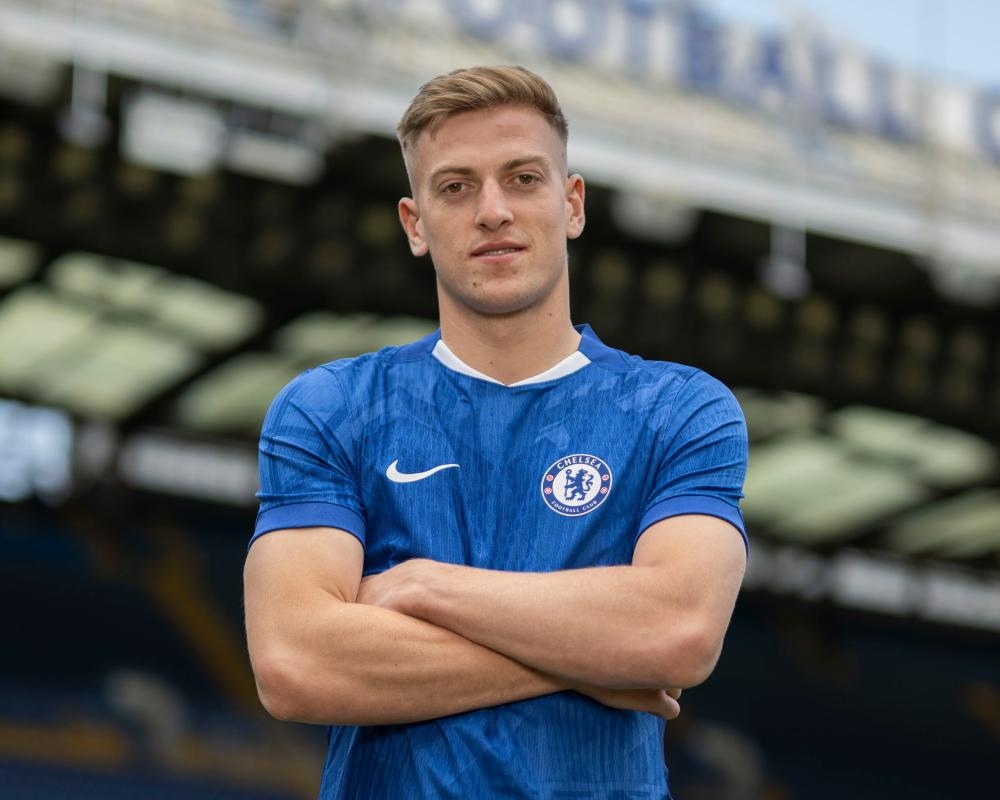 Chelsea confirm £30m signing of Liam Delap from Ipswich on six-year deal