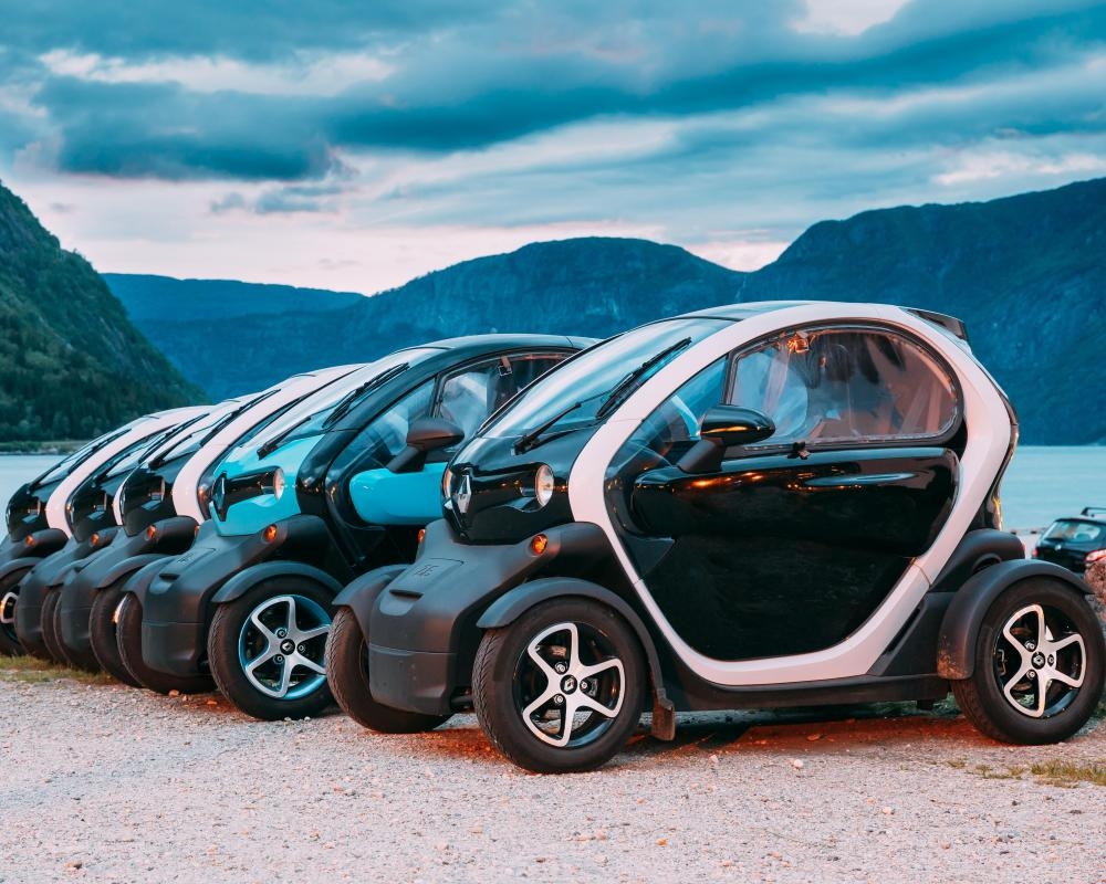 Renault and Citroën owner warn of ‘painful decisions' if EU does not change rules for small cars