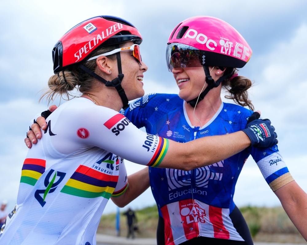 Lizzie Deignan's farewell tour off to tricky start on Yorkshire home roads