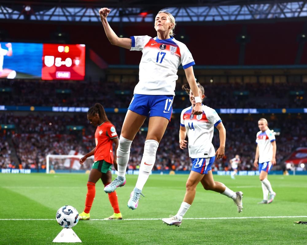 Own goal averted by last-ditch save