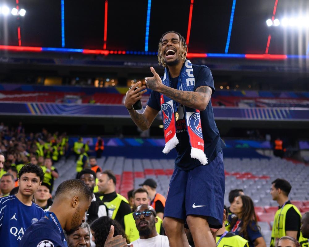 Football transfer rumours: Liverpool to spend £100m on PSG's Bradley Barcola?