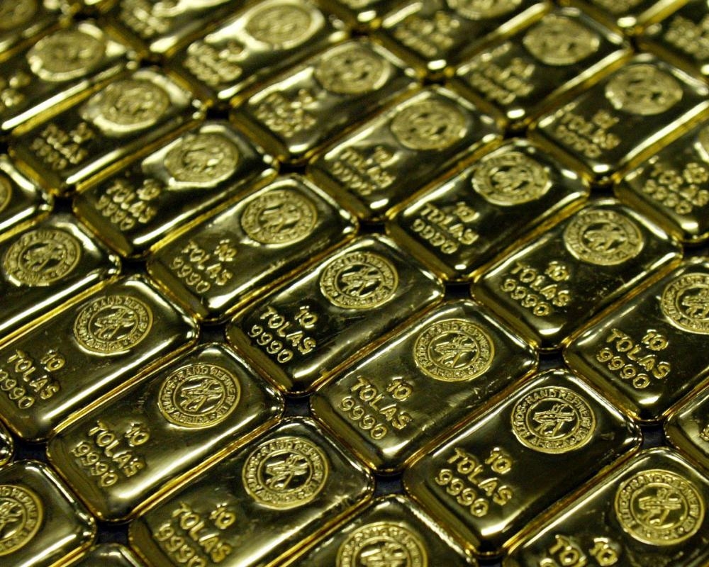 Oil and gold prices soar after Israel's attacks on Iran