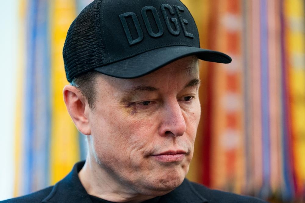 Elon Musk's Grok chatbot melts down – and then wins a military contract
