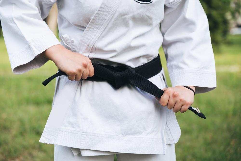 California teenage girl fends off attacker by using jiu-jitsu