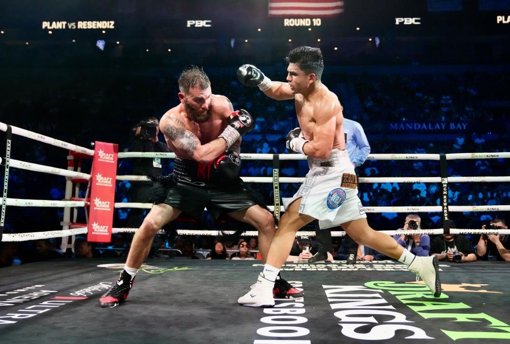 Caleb Plant stunned by unheralded Armando Reséndiz in massive upset