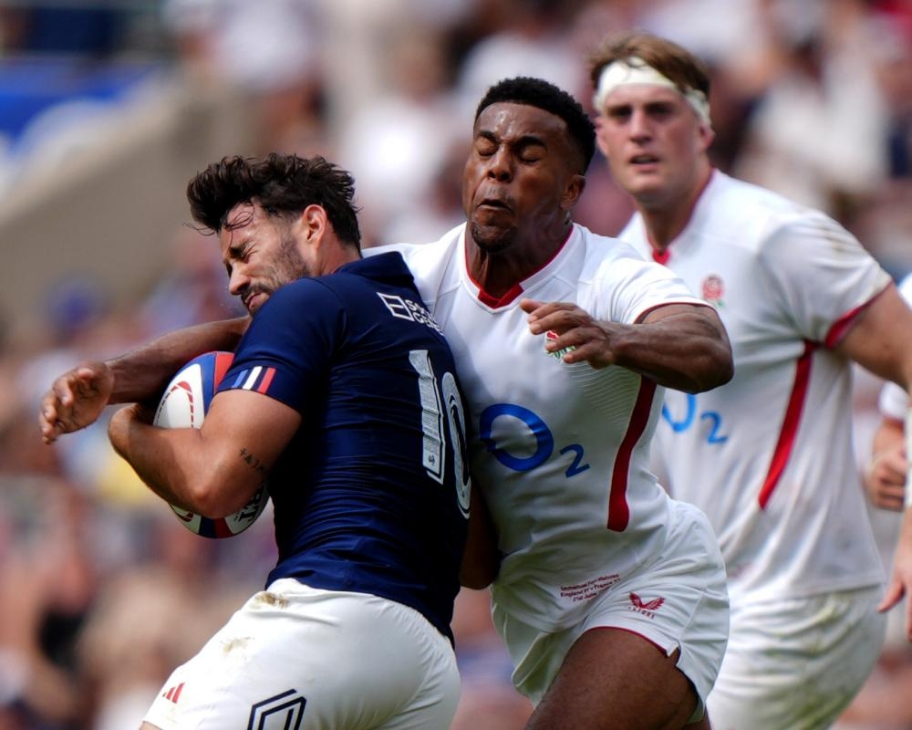 Feyi-Waboso sees red before France XV stun England XV at the last