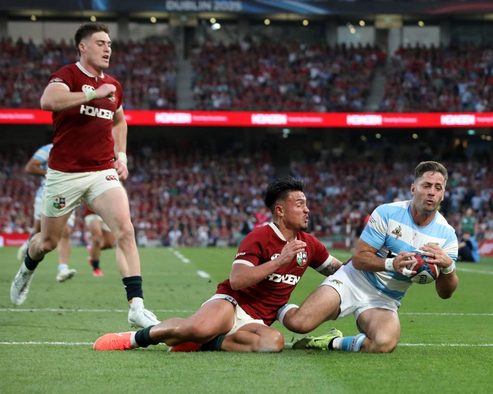 Lions handed wake-up call as Argentina hang on to edge thrilling win in Dublin