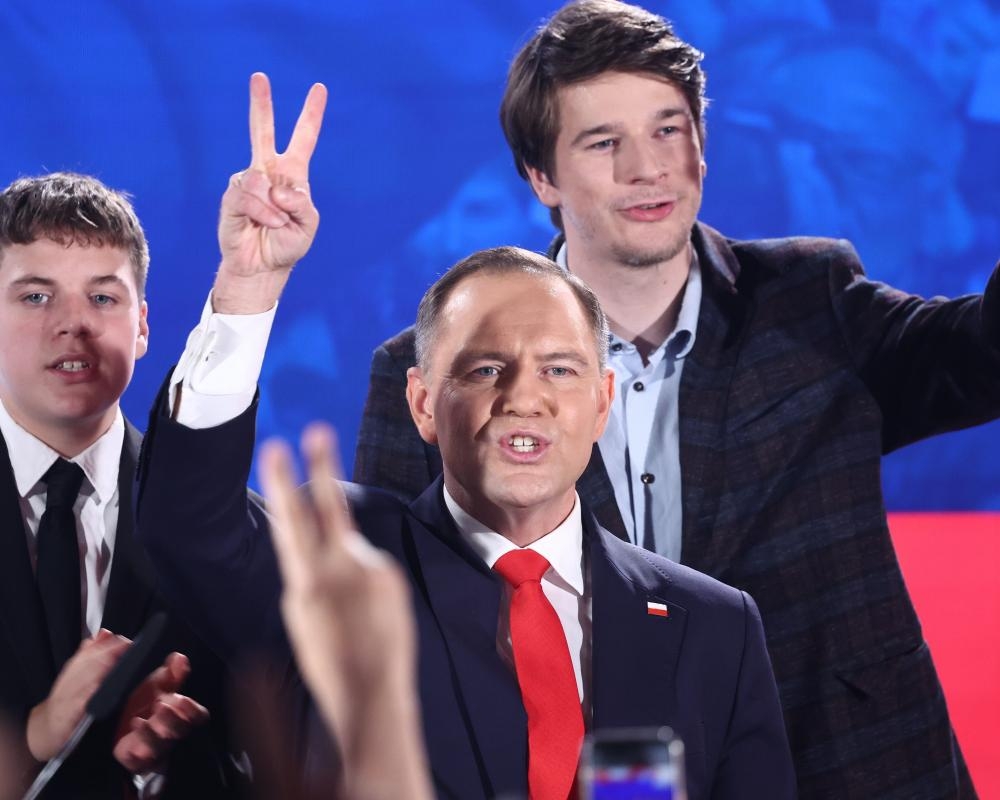 Orbán and Le Pen cheer Karol Nawrocki's election as Polish president