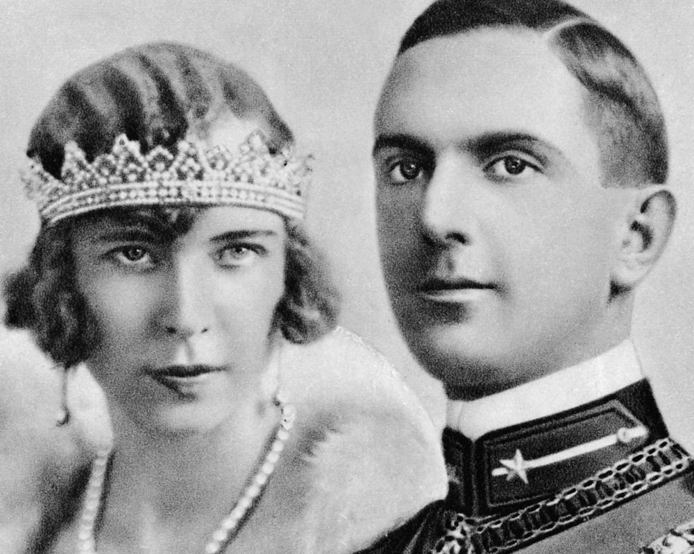 Descendants of Italy's last king should not have crown jewels, court rules