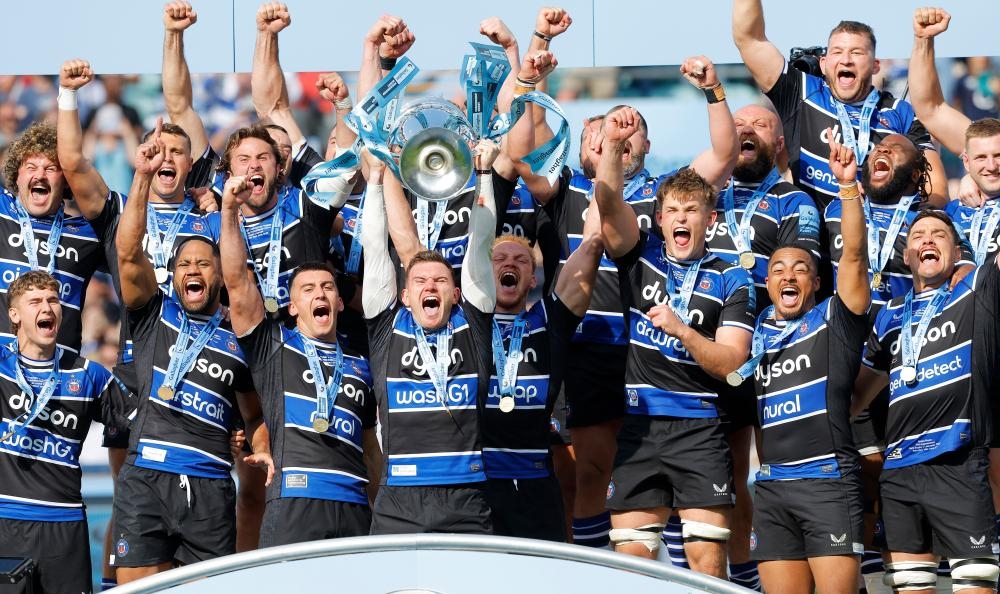 Russell inspires Bath to Premiership title despite late Leicester fightback