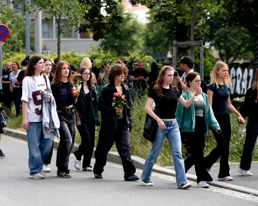Austrian school shooter planned to detonate pipe bomb, say police