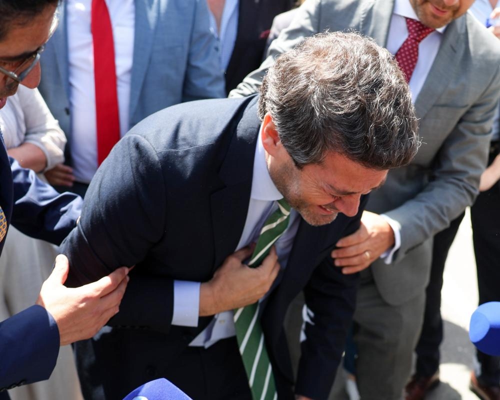 Portuguese far-right leader taken to hospital after second collapse
